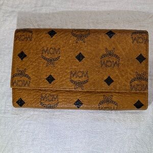 MCM Wallet